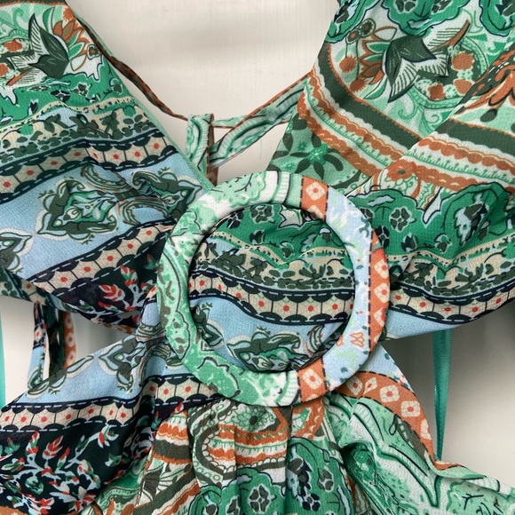 Luxxel cut out dress. Brand new. - Picture 5 of 7